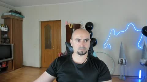 Ziesh online show from April 2026 01:06:02 PM