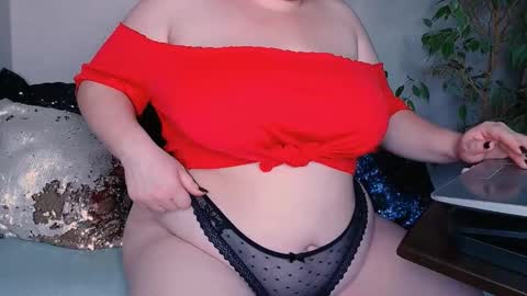 Snapshot of zinacorleone chatting on December 2024 10:45:02 AM zinacorleone online show from December 2024 10:45:02 AM
