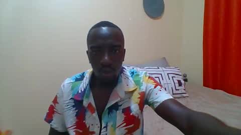 Zlatann2012 online show from October 2025 12:49:01 PM