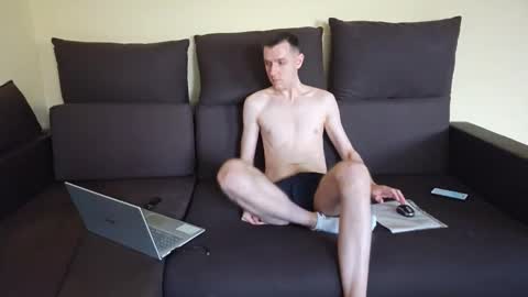Taylor Wolf online show from October 2025 01:19:01 PM