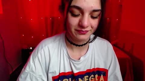 Snapshot of zoe_0111 chatting on February 2025 07:29:01 PM zoe_0111 online show from February 2025 07:29:01 PM