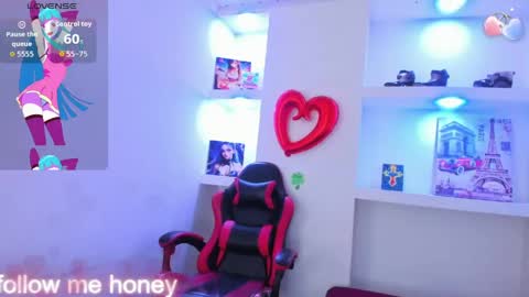 Z O E online show from April 2026 02:51:02 AM