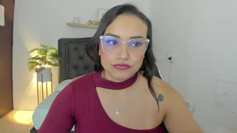 Zoe  online show from February 2025 03:47:02 PM