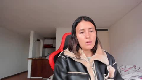 ZOE online show from February 2025 10:32:01 PM