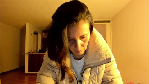 ZOE online show from March 2025 12:00:01 AM