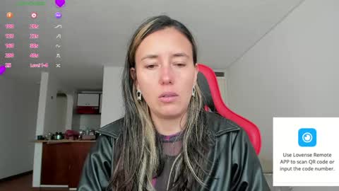 Snapshot of zoe_jeane_beker chatting on May 2026 08:17:02 PM ZOE online show from May 2026 08:17:02 PM