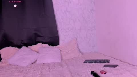 Zoe online show from November 2025 11:25:02 PM