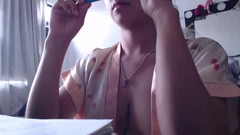 Snapshot of zoe_khall chatting on February 2025 05:46:02 PM ZOE online show from February 2025 05:46:02 PM