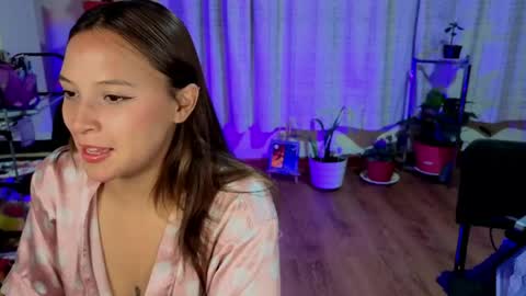 Snapshot of zoe_khall chatting on April 2026 04:04:02 AM ZOE online show from April 2026 04:04:02 AM
