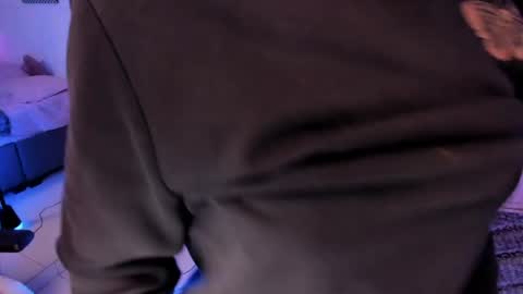 Zoe Lynch online show from April 2026 12:00:02 PM