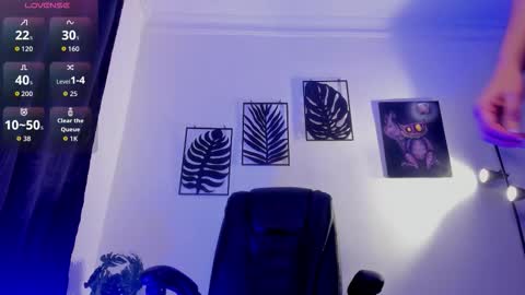 zoe_millerx online show from February 2026 01:15:01 PM