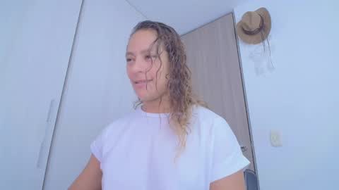 zoe online show from February 2026 10:28:01 PM