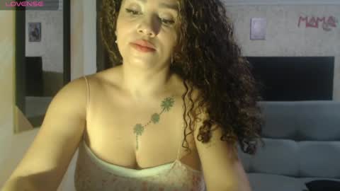 Snapshot of zoe_tai chatting on May 2026 12:19:01 AM zoe tai online show from May 2026 12:19:01 AM