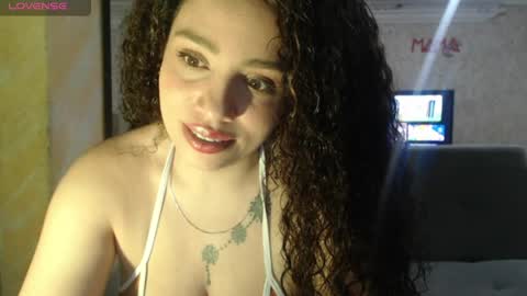 Snapshot of zoe_tai chatting on June 2026 09:15:02 AM zoe tai online show from June 2026 09:15:02 AM