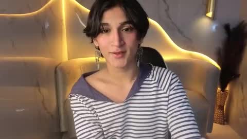 Snapshot of zoe_tp chatting on November 2025 08:07:02 PM Zoe online show from November 2025 08:07:02 PM