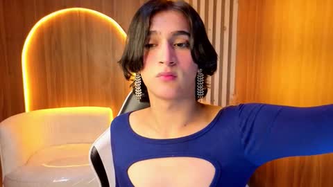 Zoe online show from February 2026 08:25:01 PM