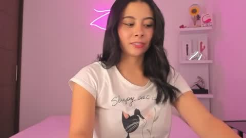 Snapshot of zoecams chatting on July 2026 02:44:01 AM zoecams online show from July 2026 02:44:01 AM