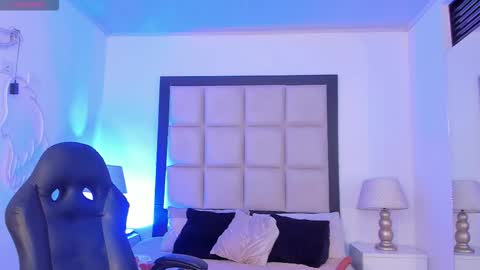 Zoecarrter online show from February 2026 08:36:02 PM