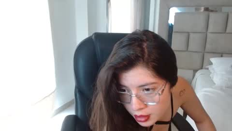 ZOE online show from February 2025 05:53:02 PM