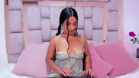 zoedusk online show from March 2026 05:09:01 PM