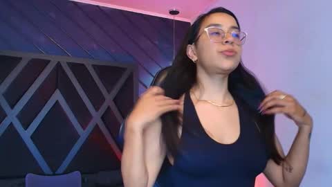 Zoe 3 online show from April 2026 05:39:02 PM