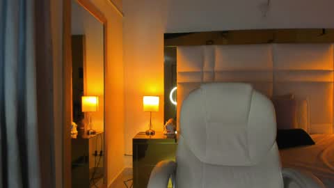 zoei_moon online show from April 2026 07:58:01 PM