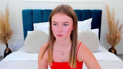 Zoe online show from November 2025 01:43:01 PM