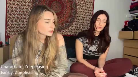 Snapshot of zoepleasing chatting on September 2025 12:10:02 AM zoepleasing online show from September 2025 12:10:02 AM
