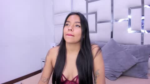 ZoeSwam online show from January 2025 01:36:01 PM