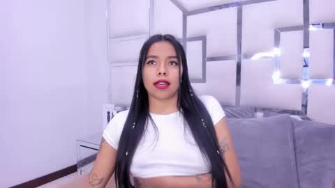 ZoeSwam online show from January 2025 06:48:01 PM