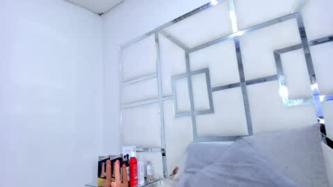 ZoeSwam online show from November 2025 11:54:01 AM