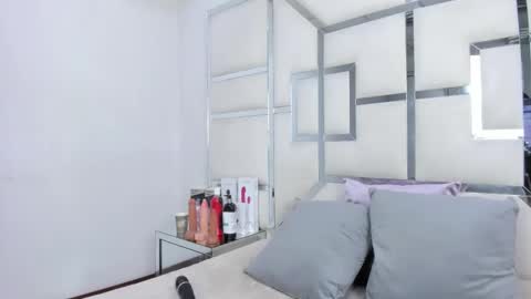 ZoeSwam online show from March 2026 11:36:01 AM