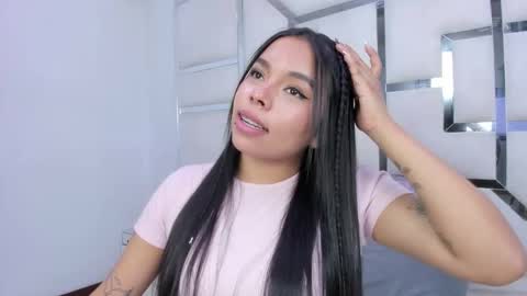 ZoeSwam online show from April 2026 02:07:01 PM