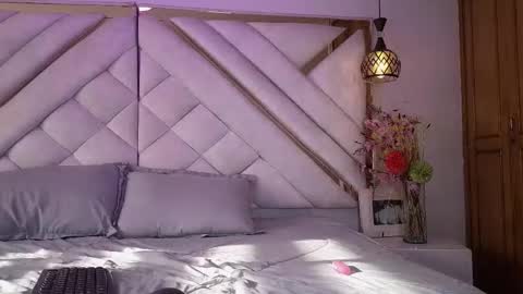 Zoe online show from February 2026 12:43:02 PM