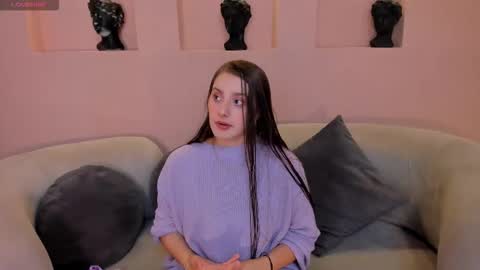 Snapshot of zoeywalker_ chatting on October 2025 12:05:01 PM Zoey Walker online show from October 2025 12:05:01 PM