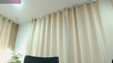 CALL ME    Z O H E T  online show from October 2025 03:45:02 PM