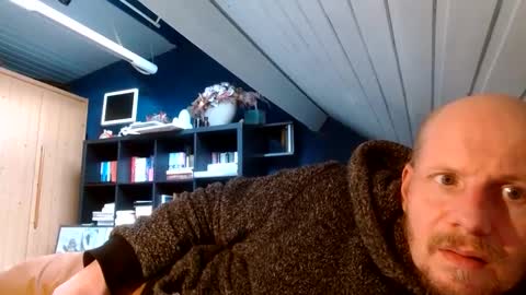 Snapshot of zolexthomas chatting on January 2025 02:08:02 PM zolexthomas online show from January 2025 02:08:02 PM