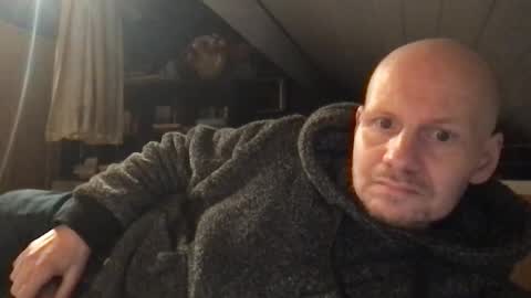 Snapshot of zolexthomas chatting on February 2025 05:58:02 PM zolexthomas online show from February 2025 05:58:02 PM