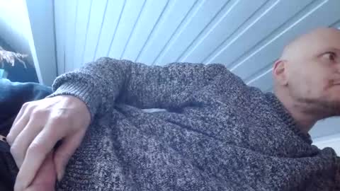 Snapshot of zolexthomas chatting on March 2025 02:32:01 PM zolexthomas online show from March 2025 02:32:01 PM