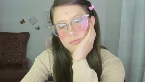 Snapshot of zooeybelair chatting on May 2026 03:58:01 AM Alicie online show from May 2026 03:58:01 AM