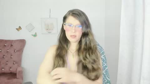 Snapshot of zooeybelair chatting on May 2026 05:59:02 AM Alicie online show from May 2026 05:59:02 AM