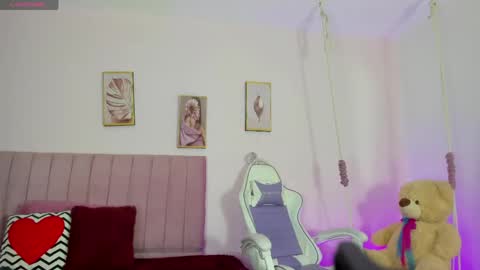 Zoe online show from April 2026 12:00:02 PM