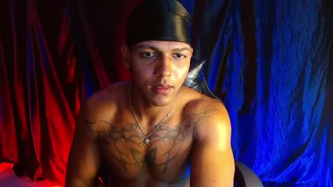 Snapshot of zoriel_derox chatting on June 2026 01:28:02 AM Zoriel online show from June 2026 01:28:02 AM
