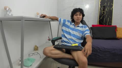     online show from November 2025 09:50:01 PM