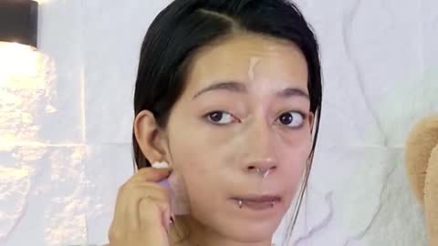 Violeta online show from November 2025 12:07:02 PM