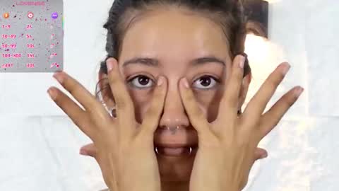 Violeta online show from November 2025 12:26:01 PM