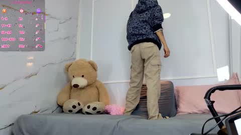 Violeta online show from March 2026 12:01:02 PM