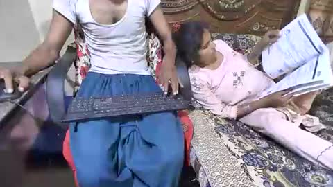 zoyakhan803 online show from April 2026 04:08:01 PM