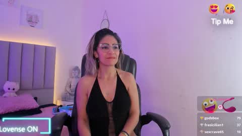 Zulay  online show from March 2026 02:04:02 AM