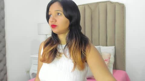 Im Zusan My schedule is from 1030pm to 430 am colombian time online show from March 2026 03:08:02 AM